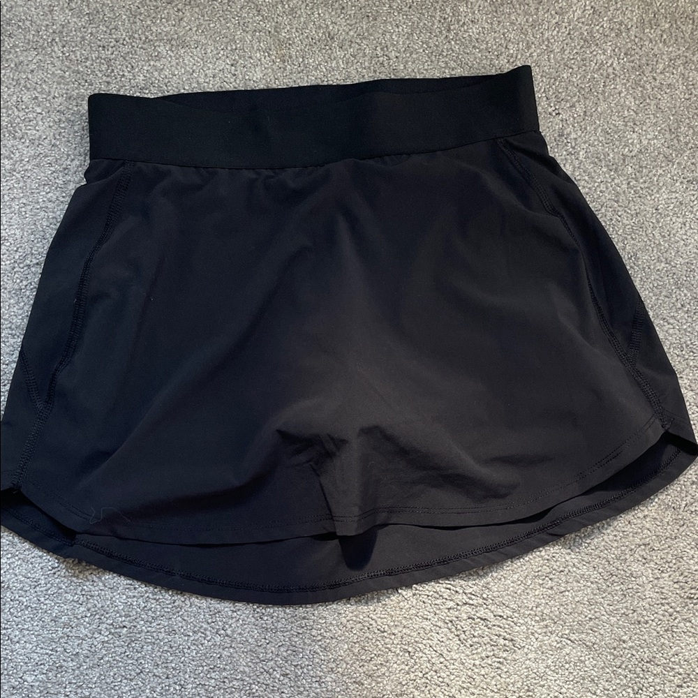 Aritzia TNA Action Black Tennis Skirt